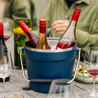 Beverage Bucket - US 7381